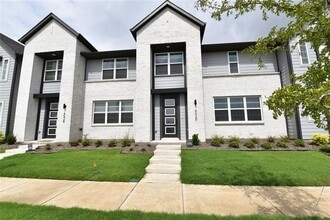 Building Photo - 4525 Lamplights Dr