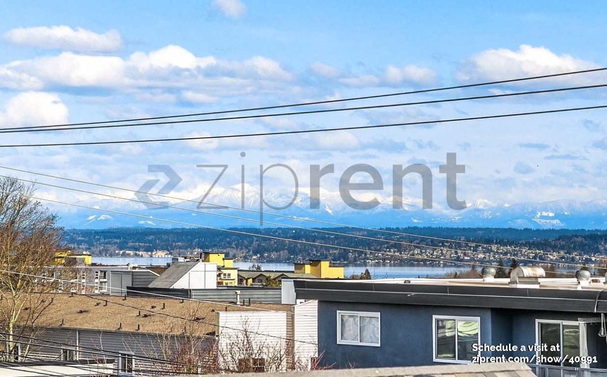 Building Photo - 1123D 18th Ave