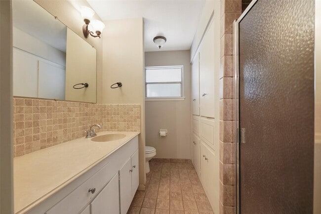 Building Photo - 4406 Rosebay Dr