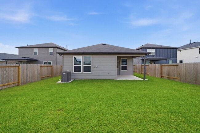 Building Photo - 610 Amber Fls Dr