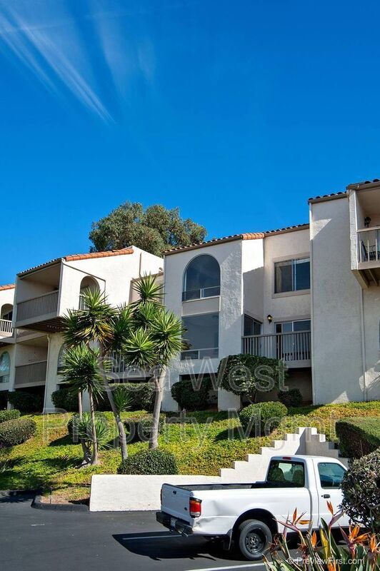 Building Photo - 914 Caminito Madrigal