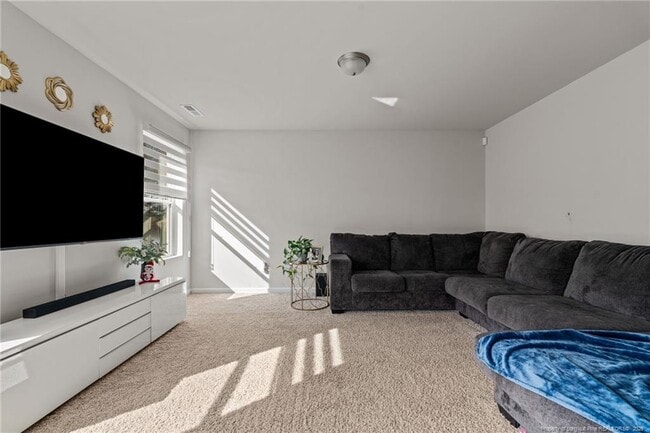 Building Photo - 287 Hallow Oak St