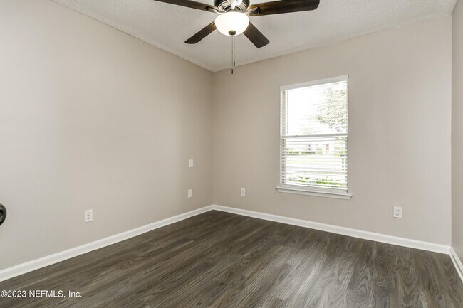 Building Photo - 86730 Cartesian Pointe Dr