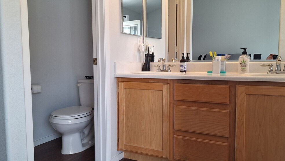 Building Photo - 436 Pumpkin Way