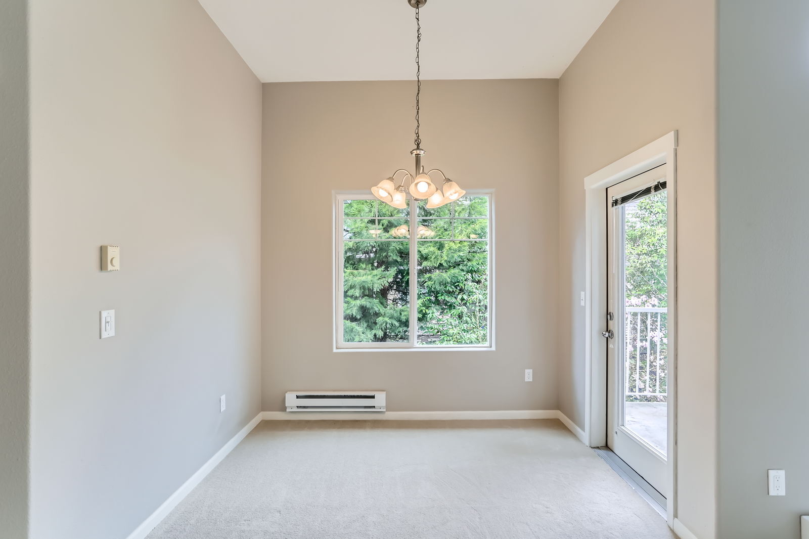Building Photo - 14700 SW Sandhill Loop