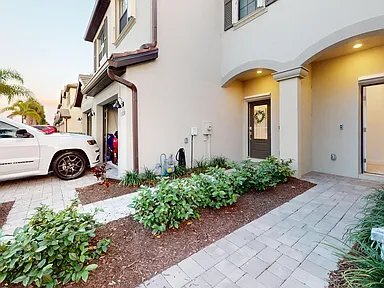 Building Photo - 15126 Sunny Day Dr