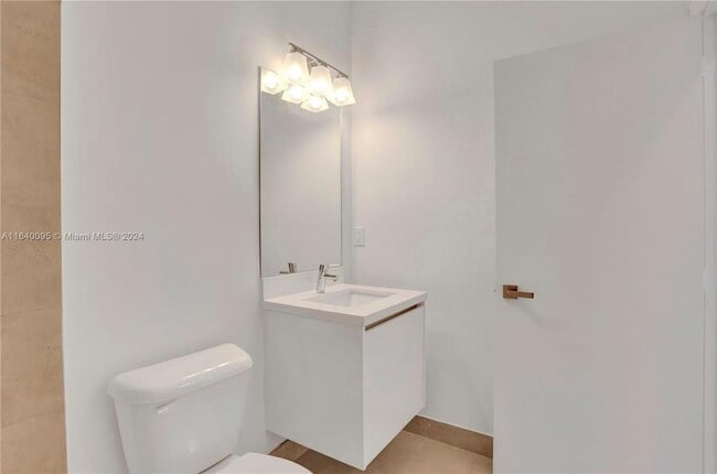 Building Photo - 10271 NW 72nd St