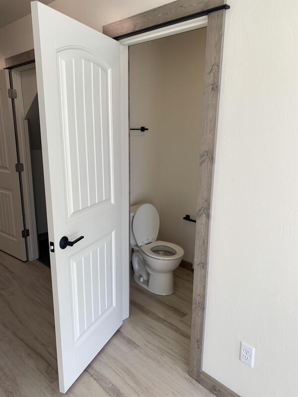 Building Photo - 3355 Blackbird Wy