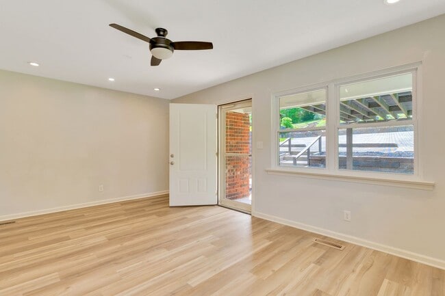 Building Photo - 4107 Cherryton Dr