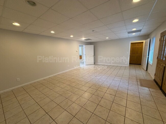 Building Photo - 3440 Alexander Cir