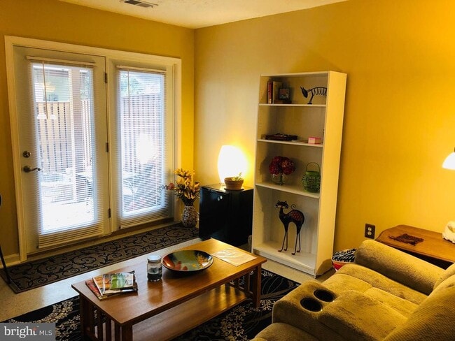 Building Photo - 11052 Sentry Ridge Rd