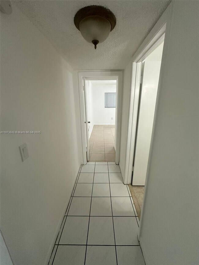 Building Photo - 2690 W 76th St