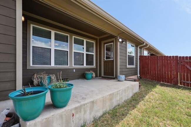 Building Photo - 20111 Travis Dr