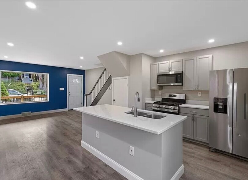 Building Photo - 2031 Chalfant St