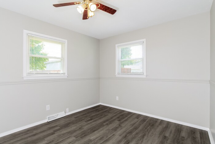 Building Photo - 615 Kenwood Pl