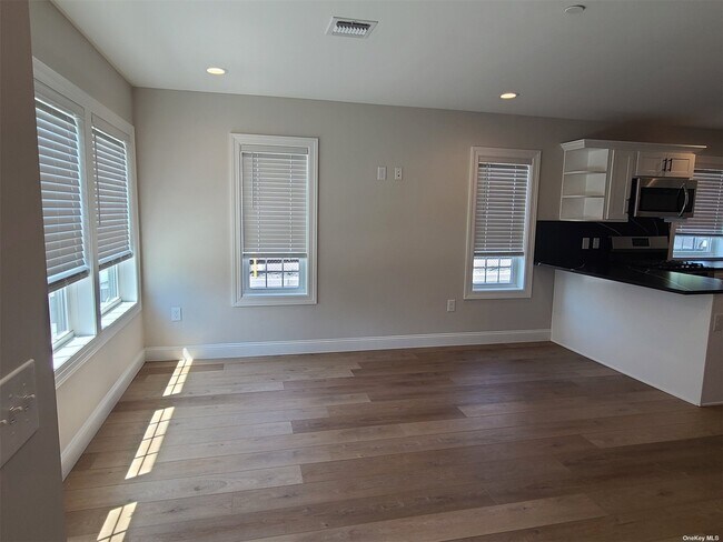 Building Photo - 75 Fire Island Ave