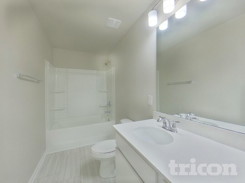 Building Photo - 209 Spring Knoll Dr