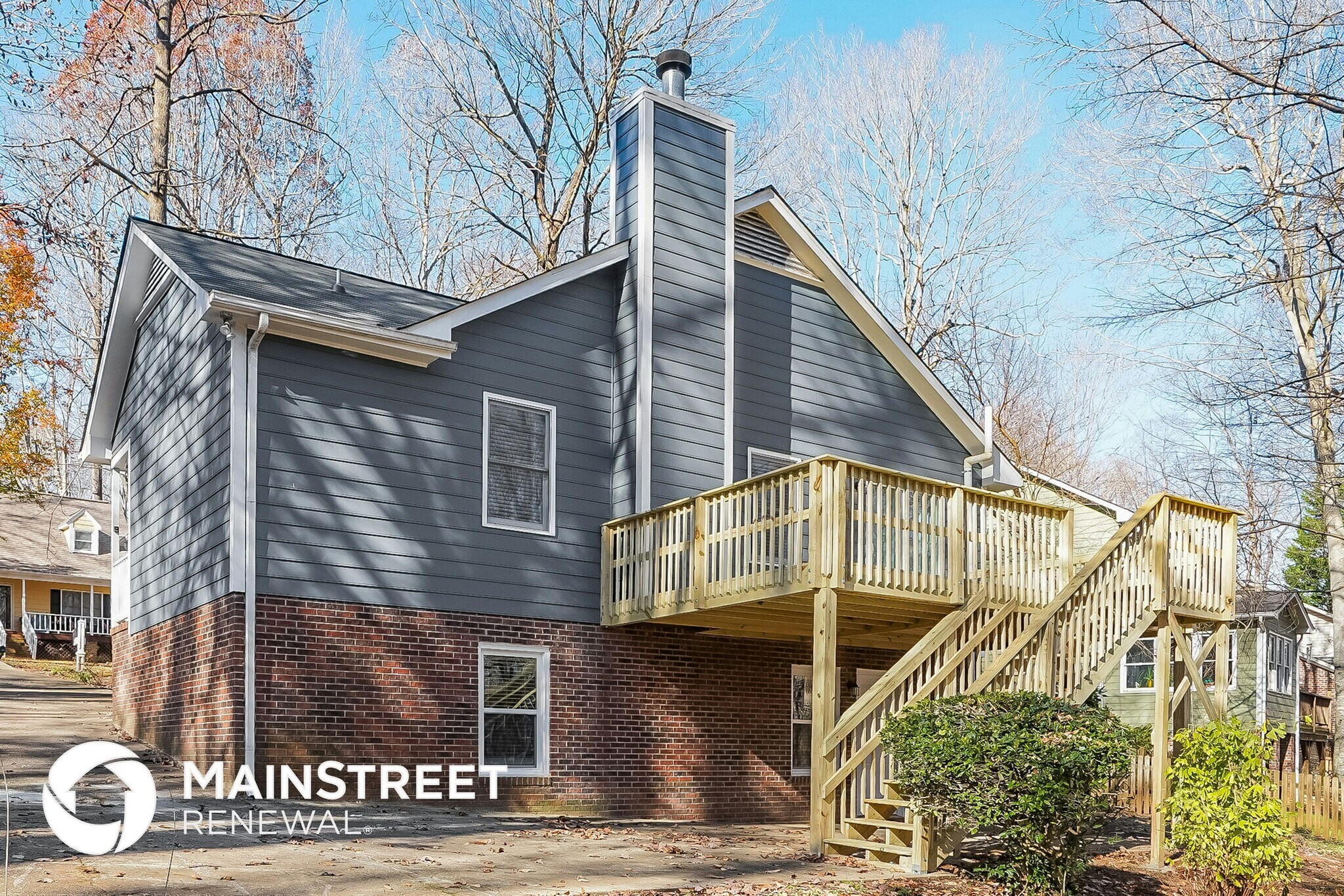 Building Photo - 4210 Queen Victoria Pl