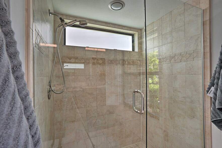 Building Photo - 28450 Winthrop Cir