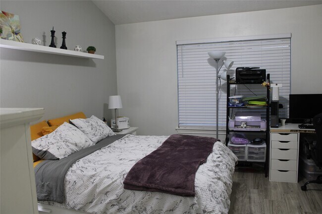 Building Photo - 6110 Langham Mist Ln