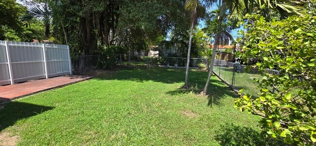 Building Photo - 2787 SW 34th Ct