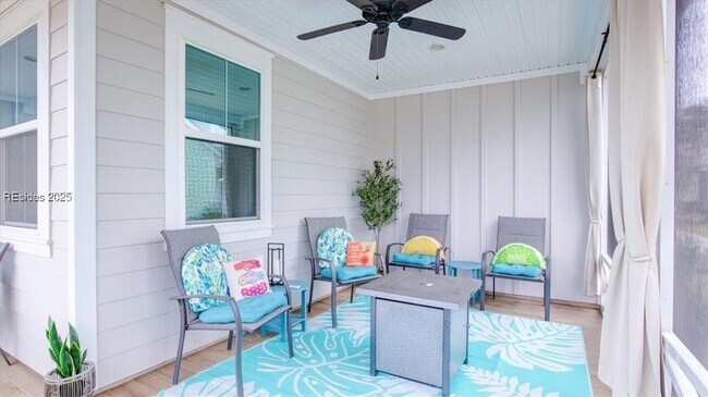 Building Photo - 1571 Shoreside Dr