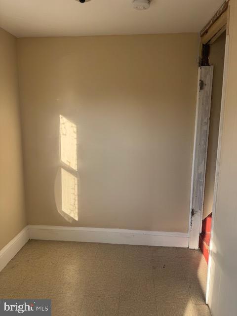 Building Photo - 85 Oak St