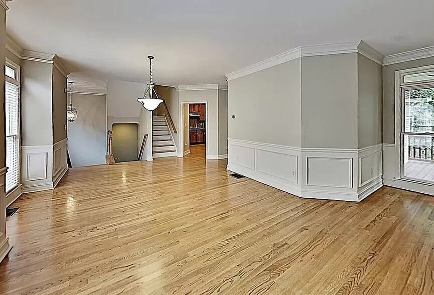 Building Photo - 7257 Village Creek Trace