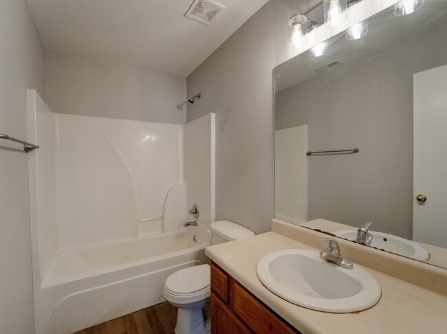 Building Photo - 344 Grant Springs Dr