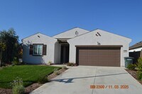 Building Photo - 917 Somerset Way