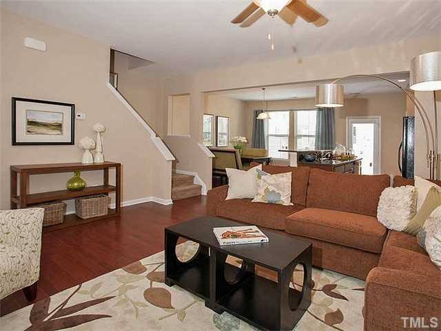 Building Photo - 2147 Sunny Cove Dr