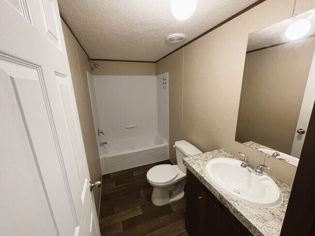 Building Photo - Pelican Point