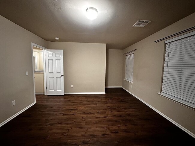 Building Photo - 13228 Bridgewater Dr