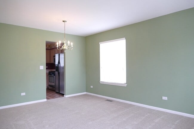 Building Photo - 2832 Skylane Dr