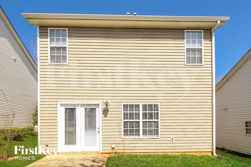 Building Photo - 10544 Meadow Crossing Ln