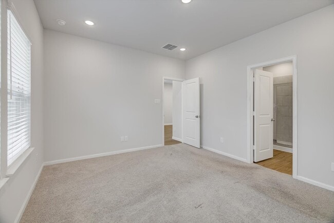 Building Photo - 16517 Opportunity Wy