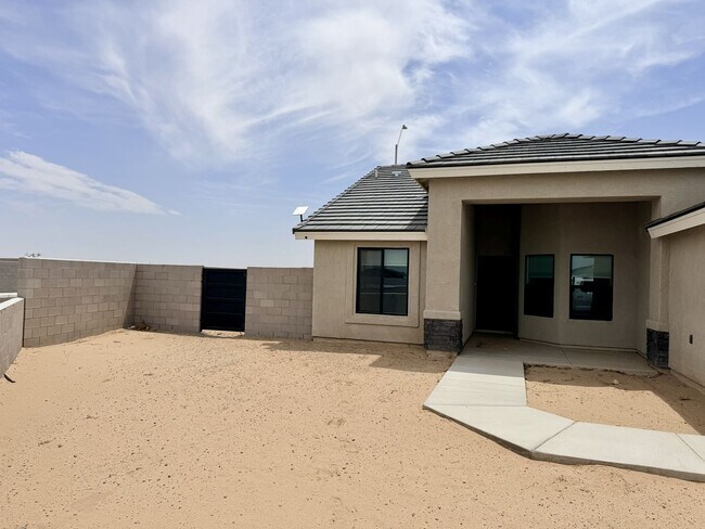 Building Photo - 3877 Santa Rosalina LN