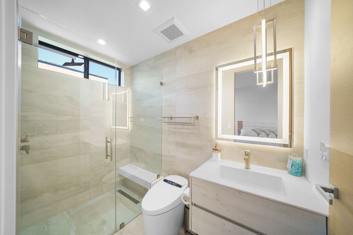 Building Photo - 1500 Ocean Dr