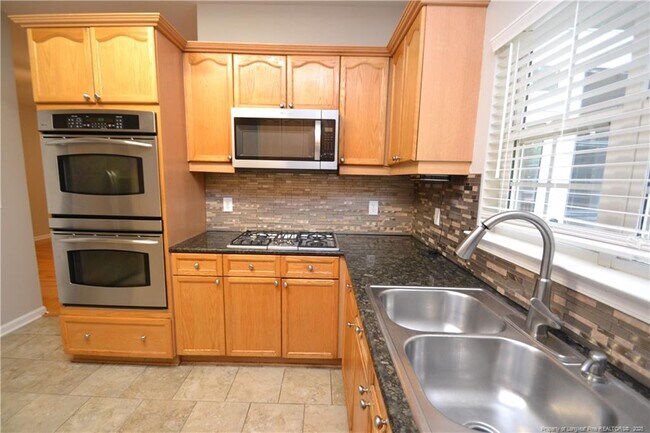 Building Photo - 313 Gooseberry Dr