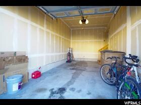 Building Photo - 2018 Stoneleigh Dr S