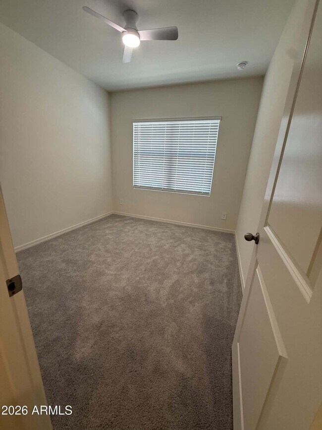 Building Photo - 2073 Driftwood Dr