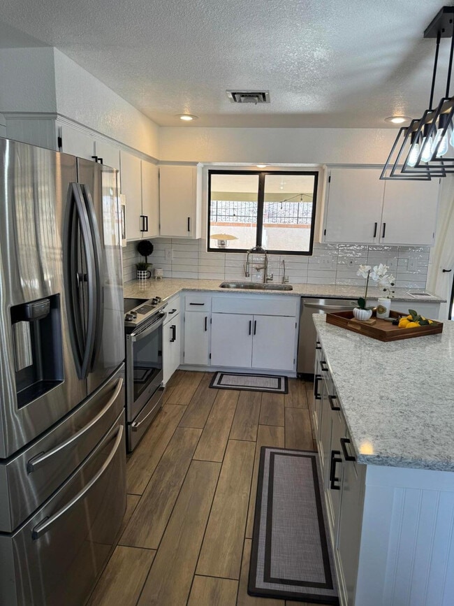 Building Photo - 2159 W Terrace Dr