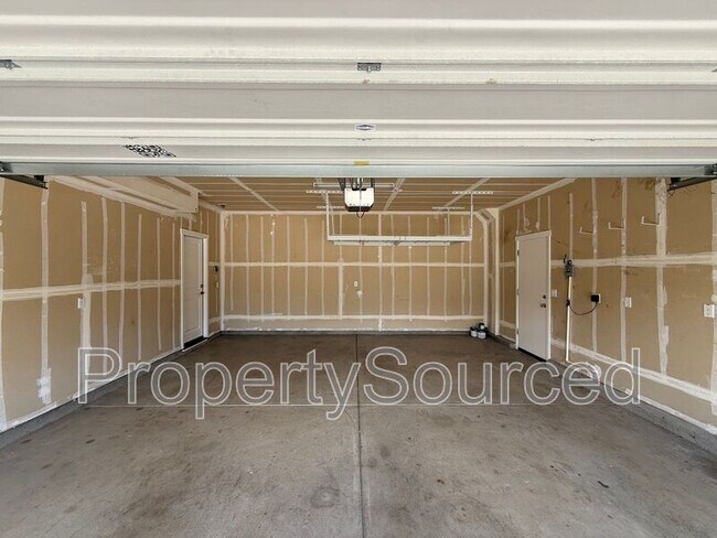 Building Photo - 18517 Admiral Way