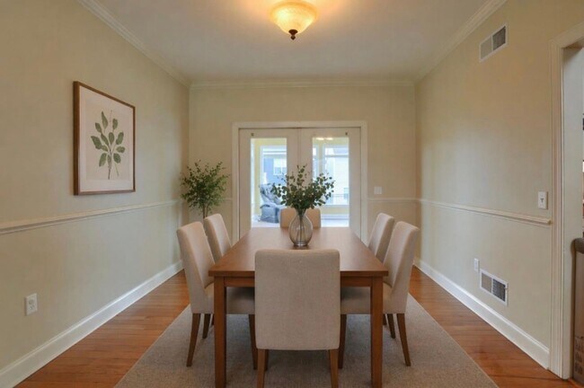 Building Photo - Luxury 5-Bedroom Home for Rent – $4,500/Month + Utilities