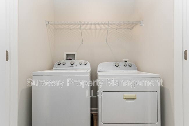 Building Photo - 204 Sandy Rdg Rd