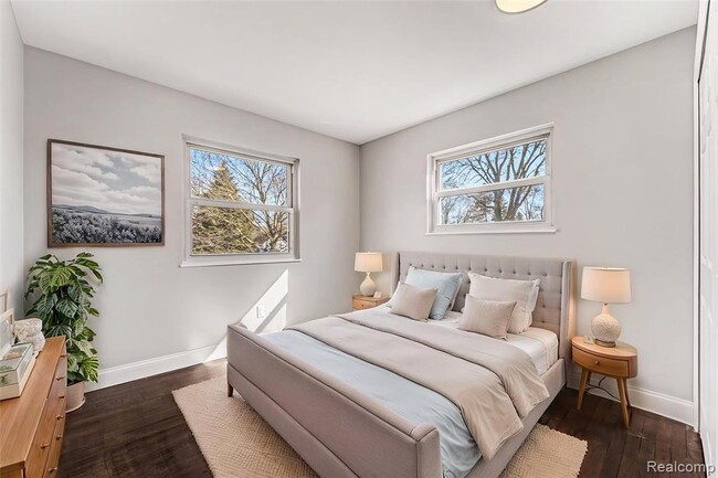 Building Photo - 880 Hemingway Rd