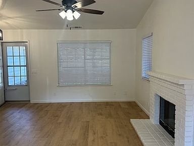 Building Photo - 3580 Honeycreeper Dr