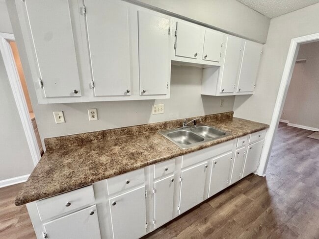 Building Photo - 4136 Garden Birch Cove