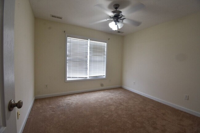 Building Photo - Coming Soon!! 4 Bedroom 2.5 Bath Nicely Renovated with Updated Fixtures! - No Pets