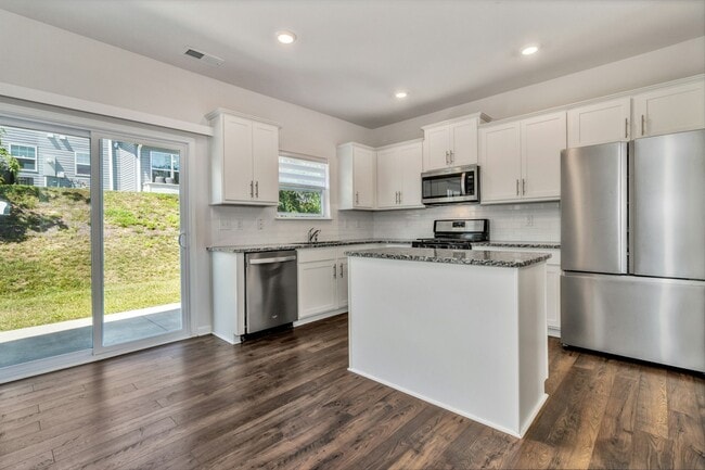 Building Photo - 305 Woodnettle Ln